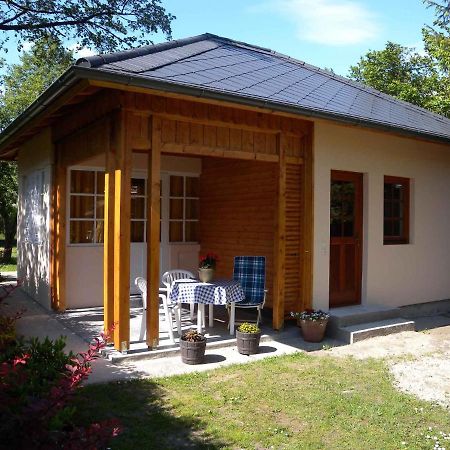 Holiday Home In Balatonfenyves 18357 Exteriör bild